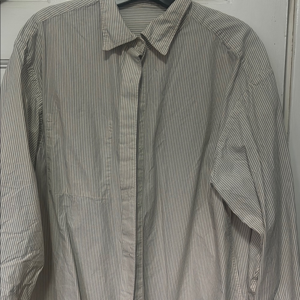 Uniqlo Men's Striped Gray Shirt